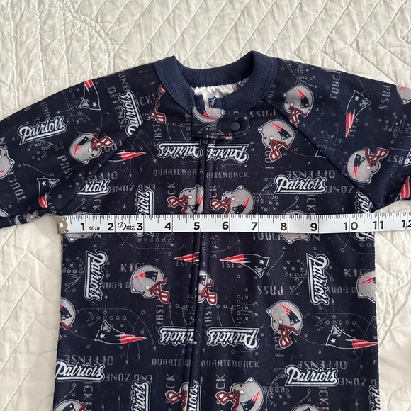 NWT NFL Team Apparel New England Patriots Footed Sleeper Pajamas 12 Months - Picture 3 of 10